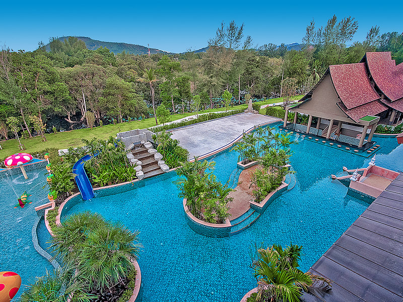 Maikhao Palm Beach Resort 14