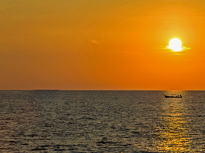 Maikhao Palm Beach Resort 16