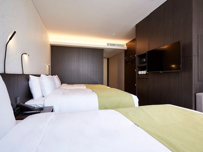 Nine Tree Premier Hotel Myeongdong II 37 - Room Example