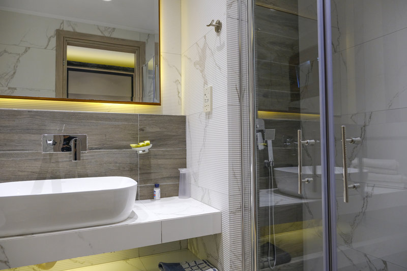 Country Inn Hotel 18