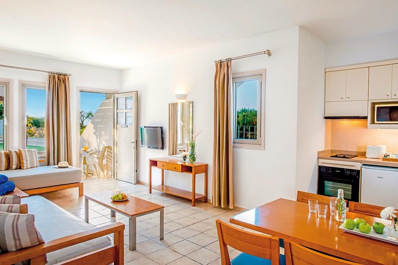 Louis Althea Beach 10