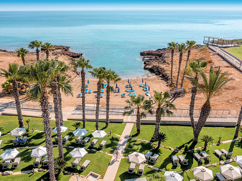 Louis Althea Beach 7