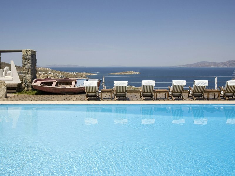 Tharroe of Mykonos 7