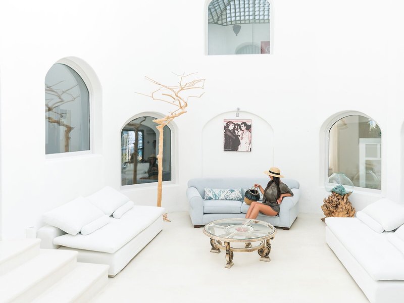 Tharroe of Mykonos 23