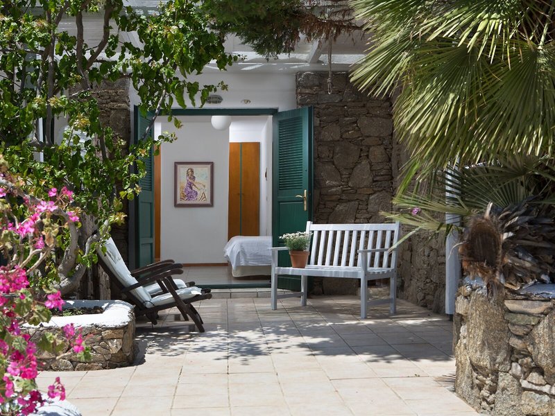 Tharroe of Mykonos 44