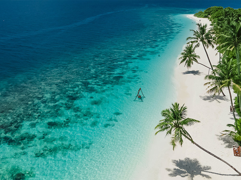 Reethi Faru Resort 4