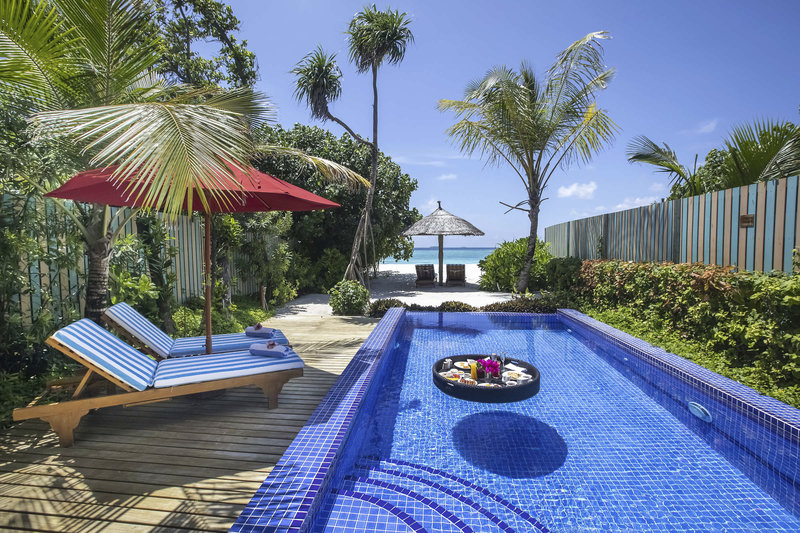Reethi Faru Resort 10