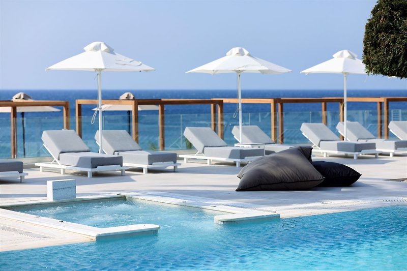 Dimitra Beach Hotel & Suites 7