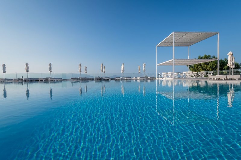 Dimitra Beach Hotel & Suites 9