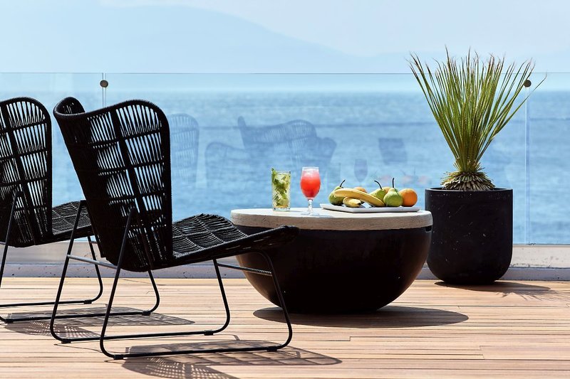 Dimitra Beach Hotel & Suites 14