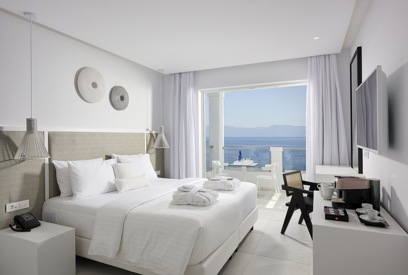 Dimitra Beach Hotel & Suites 20