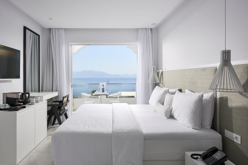 Dimitra Beach Hotel & Suites 21