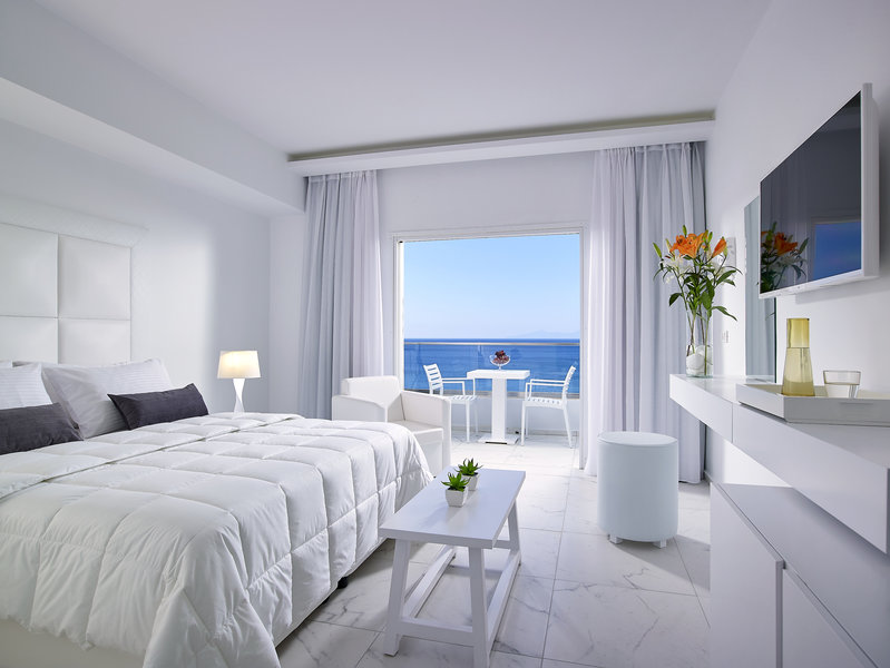 Dimitra Beach Hotel & Suites 24