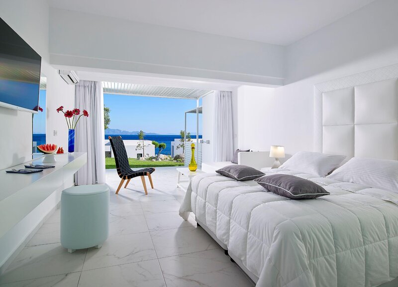 Dimitra Beach Hotel & Suites 47