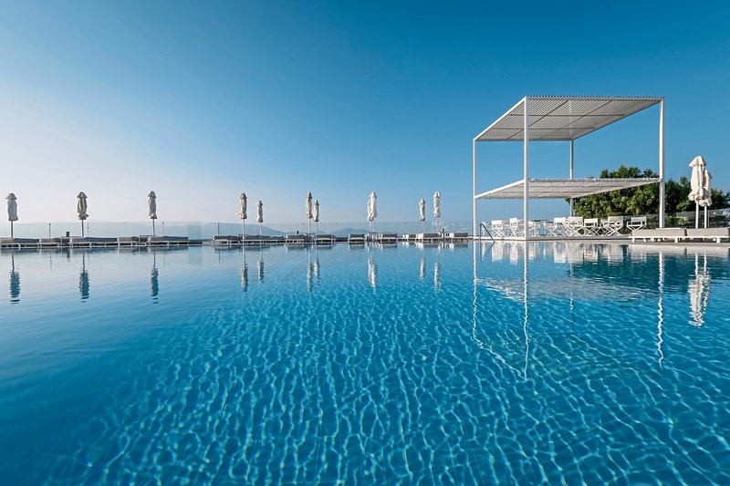 Dimitra Beach Hotel & Suites 8