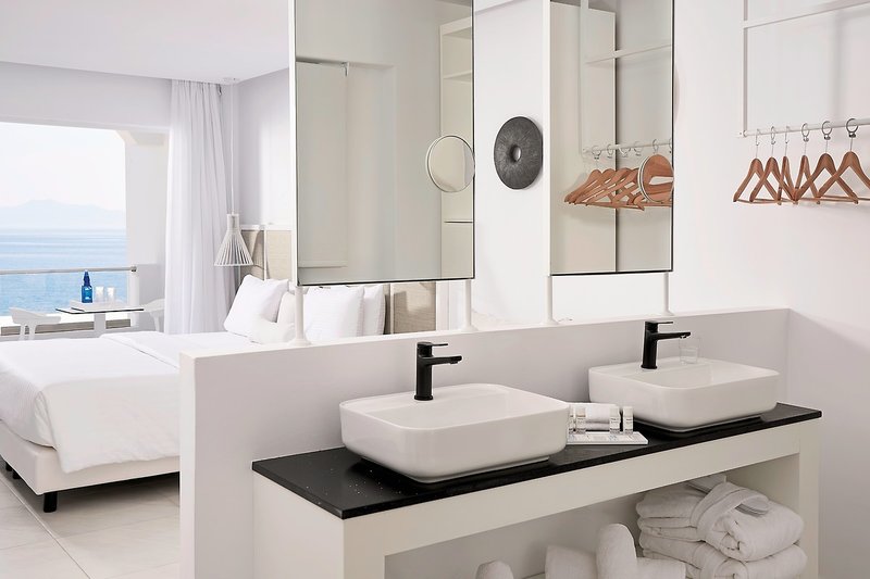 Dimitra Beach Hotel & Suites 24