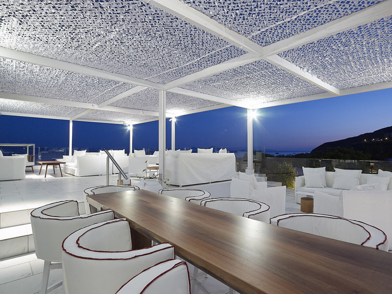 Dimitra Beach Hotel & Suites 32