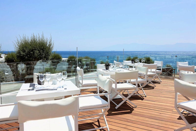 Dimitra Beach Hotel & Suites 17