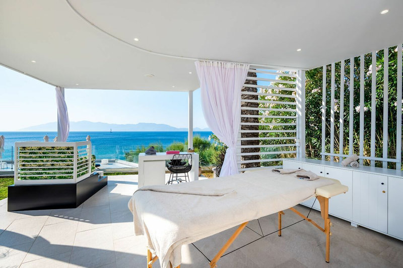 Dimitra Beach Hotel & Suites 19