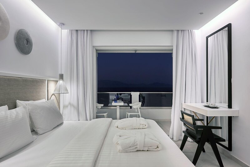 Dimitra Beach Hotel & Suites 37