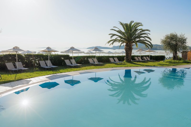 Elea Beach 4