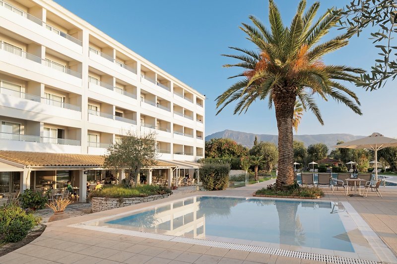 Elea Beach Hotel 8