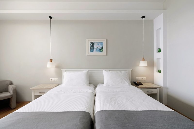 Elea Beach Hotel 11