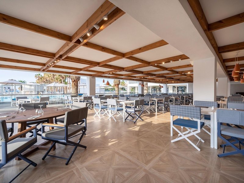 Porto Bello Beach 35