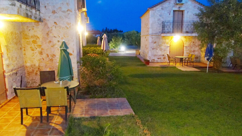 Spasmata Studios & Apartments 6