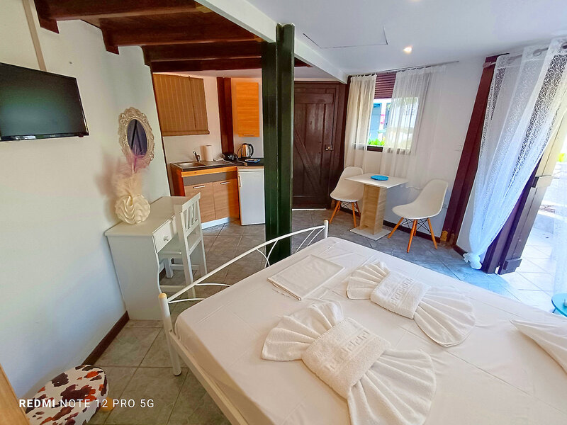 Spasmata Studios & Apartments 11