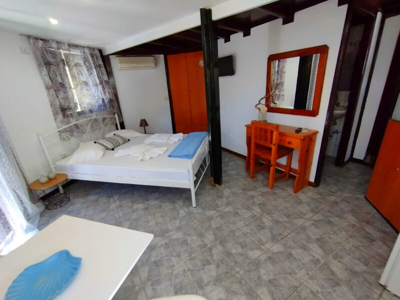 Spasmata Studios & Apartments 12