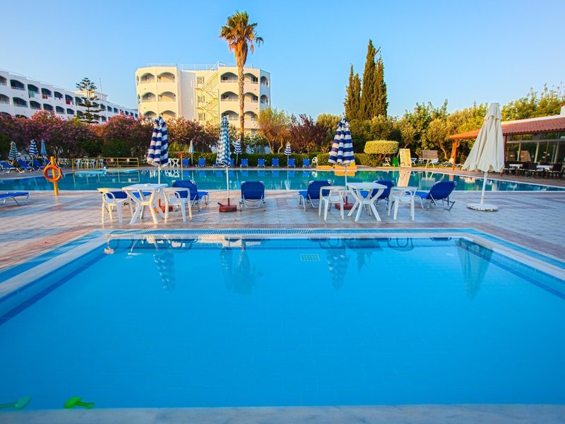 Continental Palace 3