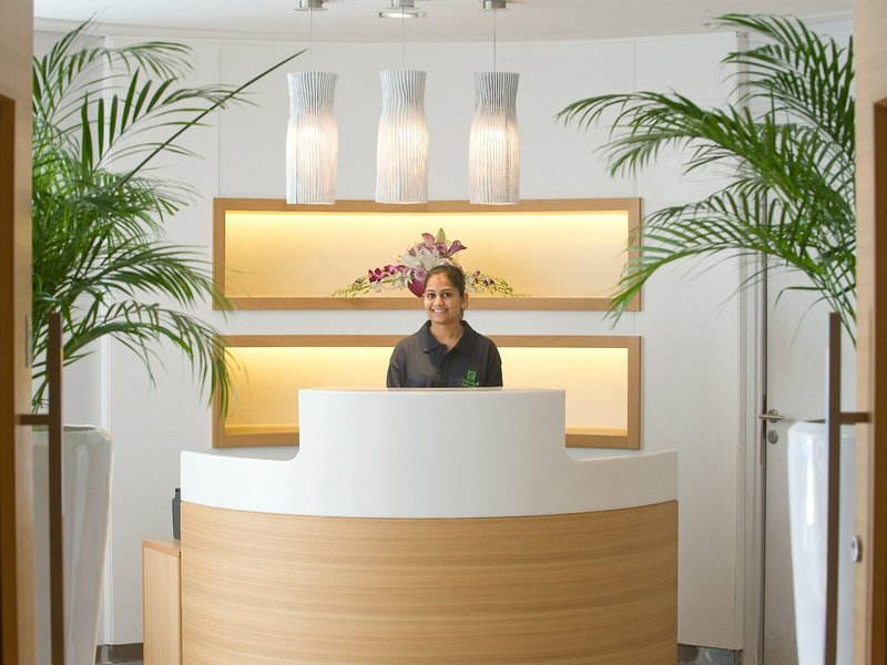 Holiday Inn Muscat Al Seeb 11