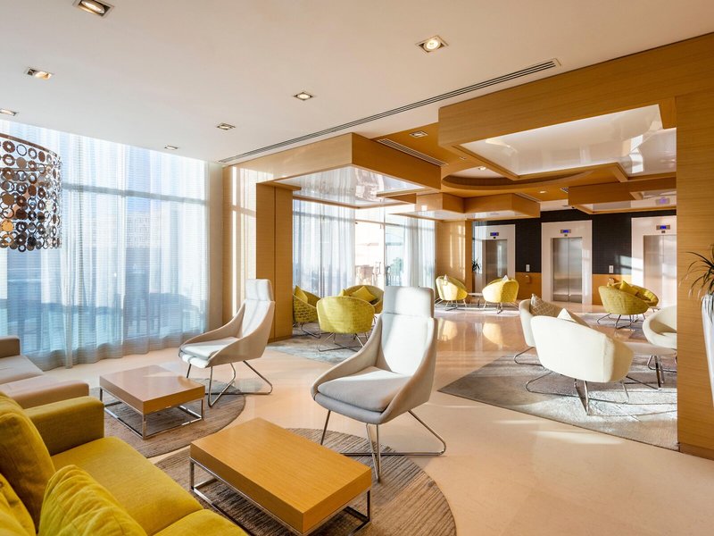 Holiday Inn Muscat Al Seeb 16