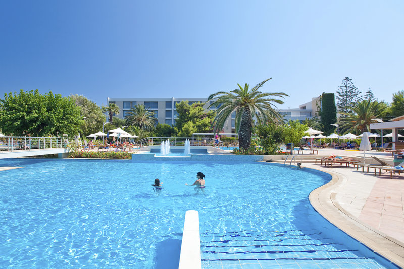 Caravia Beach 4