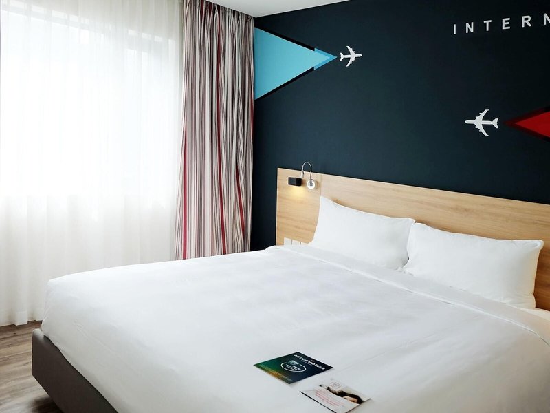 ibis Saigon Airport 34