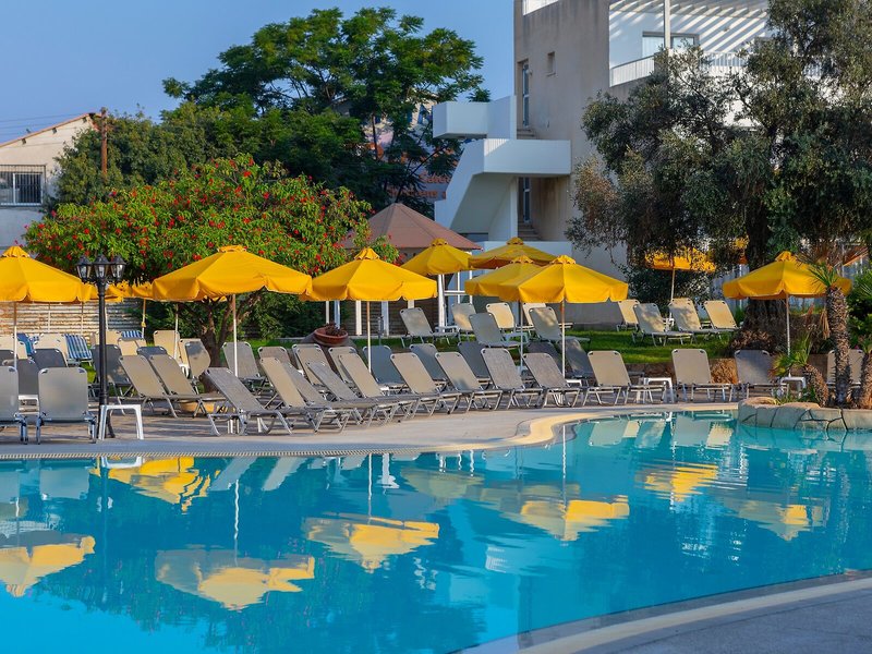 Mayfair Gardens Apartments 15