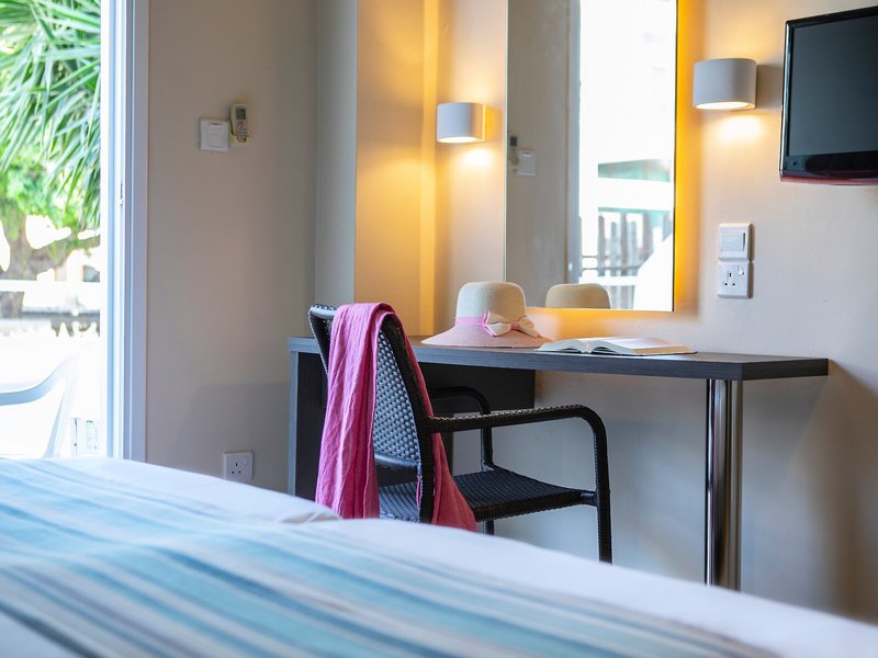 Mayfair Gardens Apartments 44