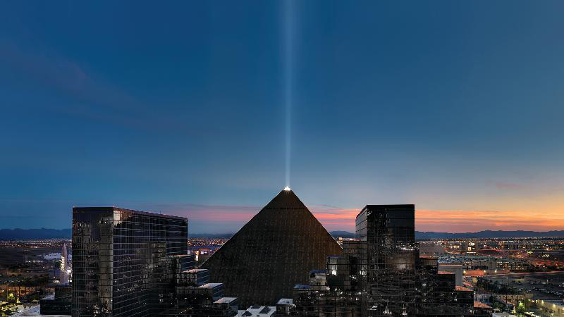 Luxor Hotel & Casino 3