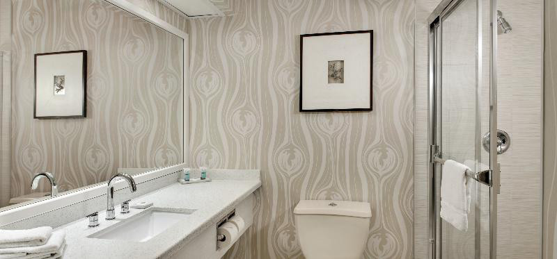 Luxor Hotel & Casino 6