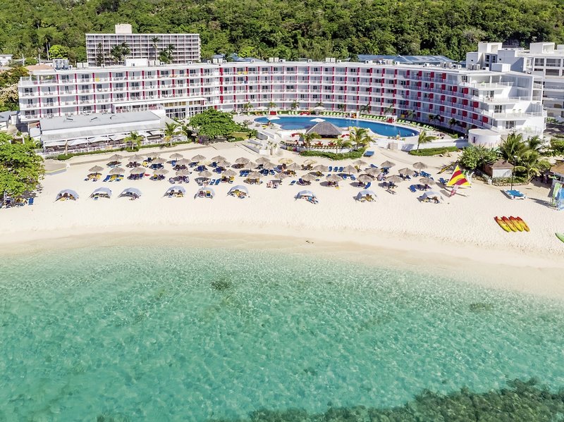 Grand Decameron Cornwall Beach, A Trademark All Inclusive 11