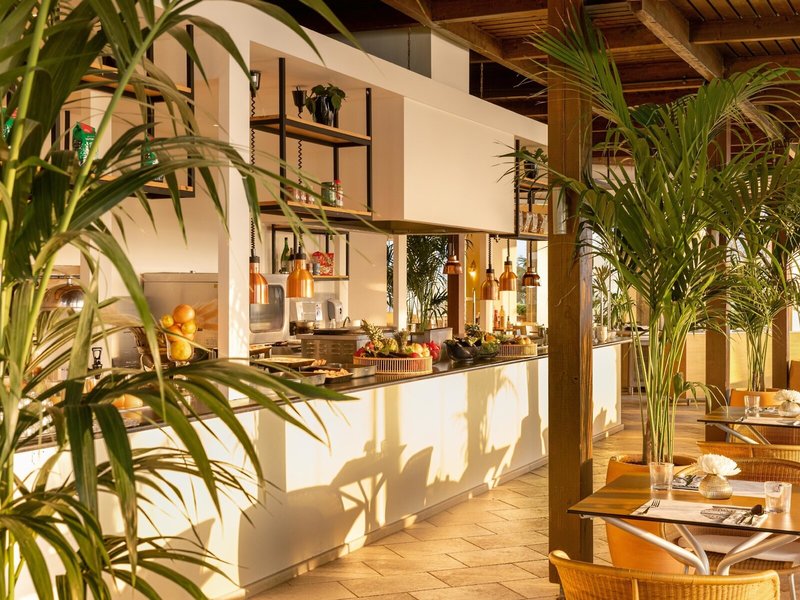 Grecotel Eva Palace 25