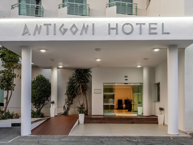 Antigoni 8