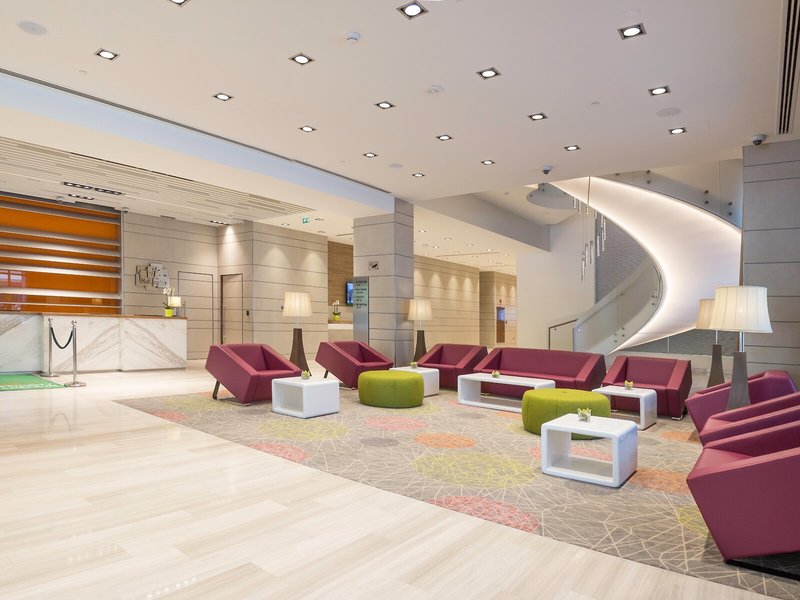 Holiday Inn Doha - The Business Park 7