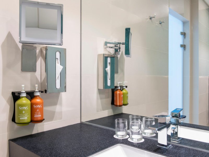 Holiday Inn Doha - The Business Park 33