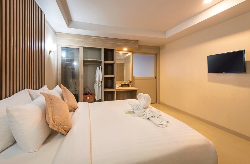 Lanta Sand Resort & Spa 11