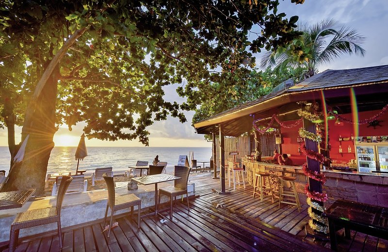 Lanta Sand Resort & Spa 16