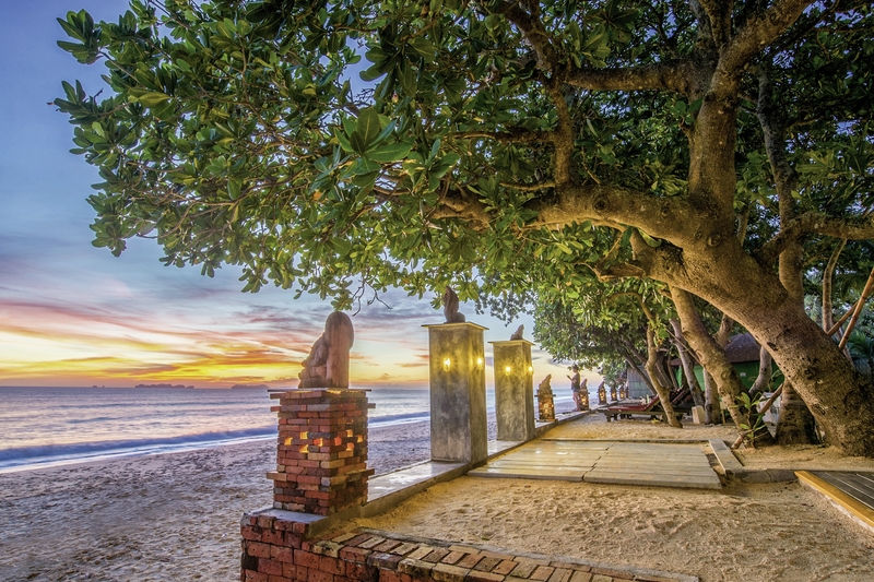 Lanta Sand Resort & Spa 18