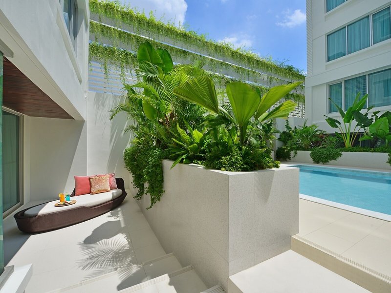 Centre Point Sukhumvit 10 4