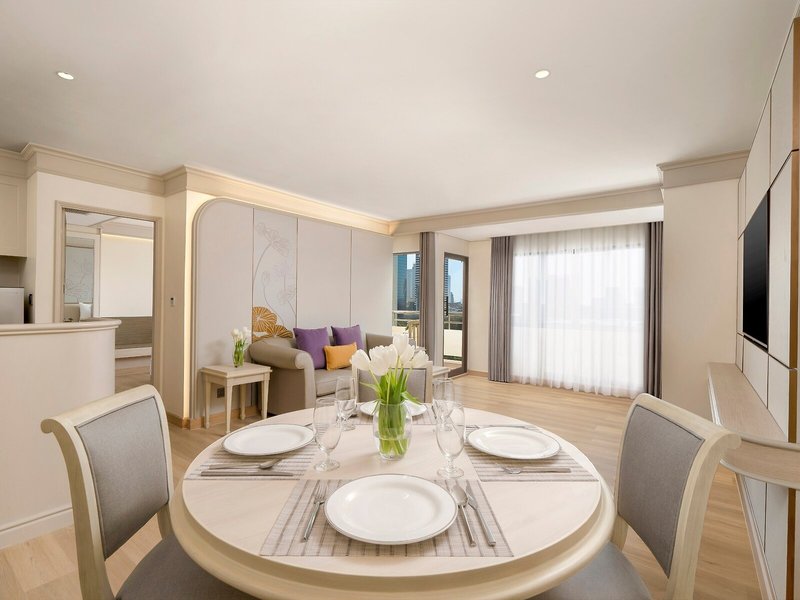 Centre Point Sukhumvit 10 18